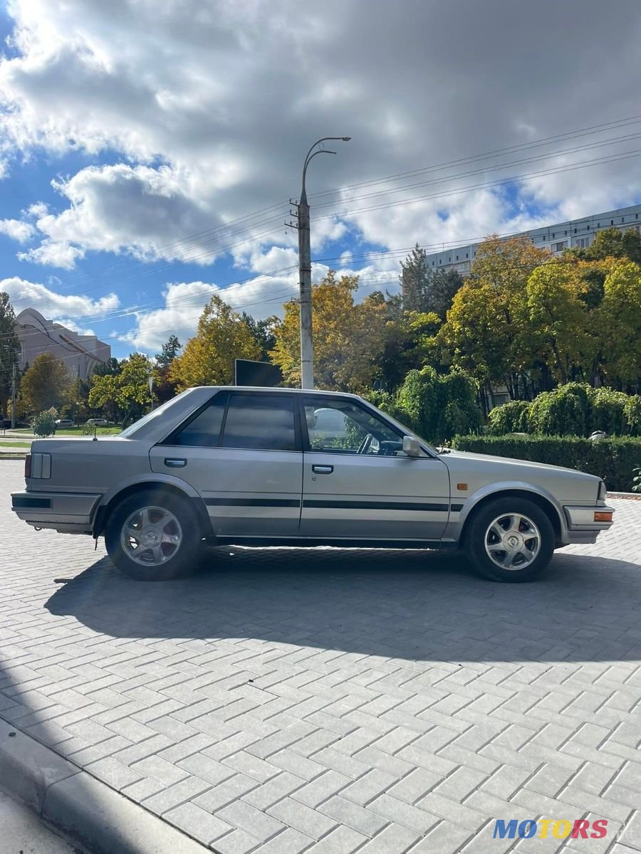 1987' Nissan Bluebird photo #2