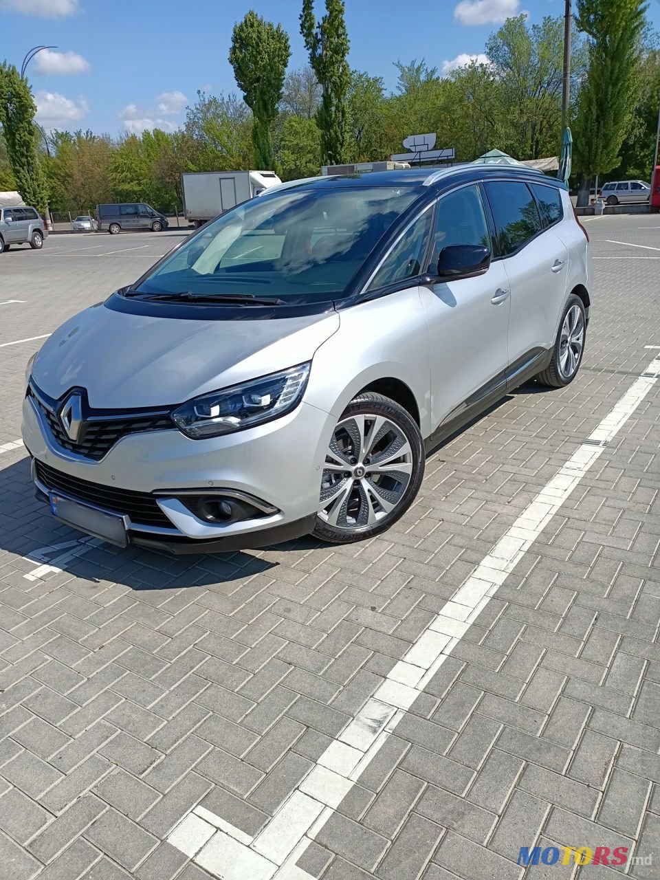 2017' Renault Grand Scenic photo #3