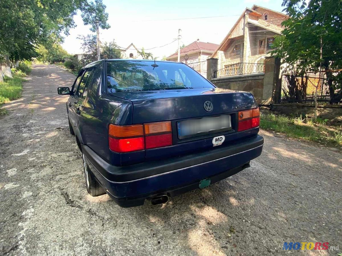 1993' Volkswagen Vento photo #4