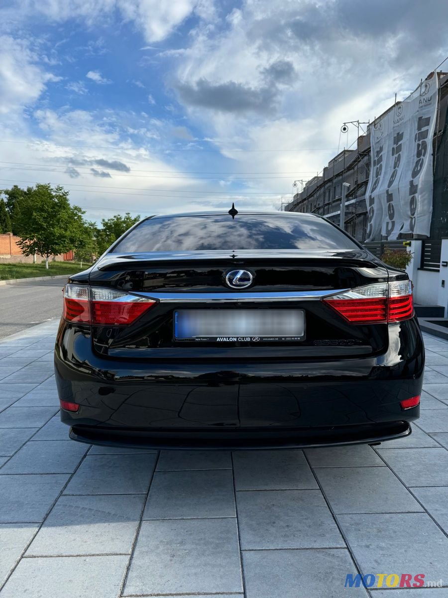 2013' Lexus Es Series photo #6