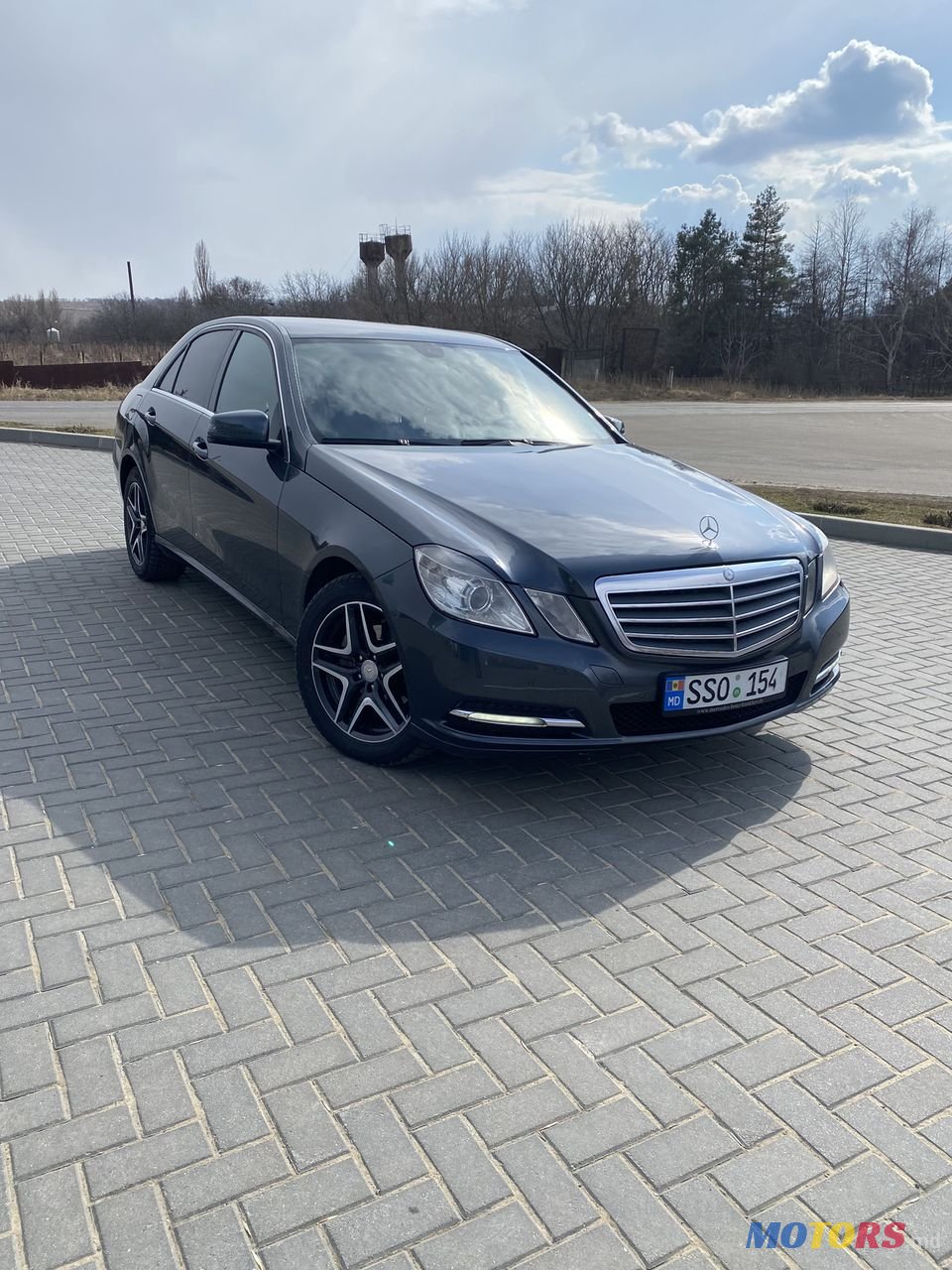 2012' Mercedes-Benz E Класс photo #1