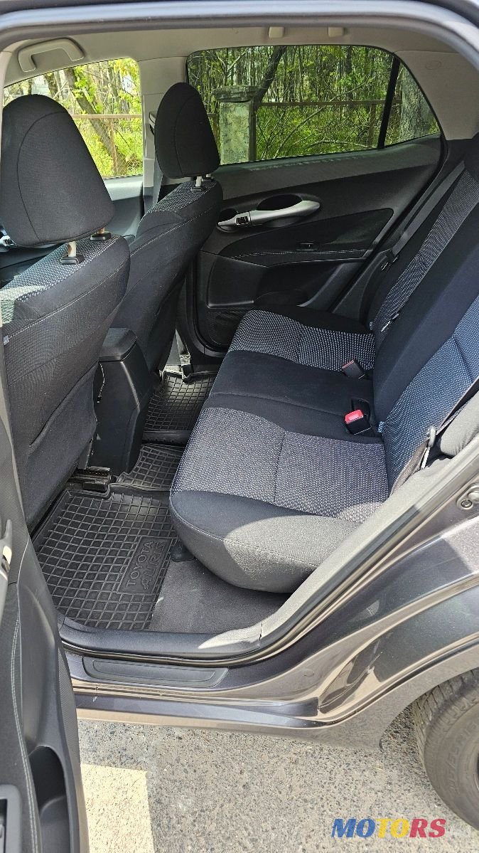 2010' Toyota Auris photo #6