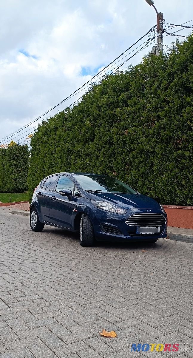 2013' Ford Fiesta photo #1