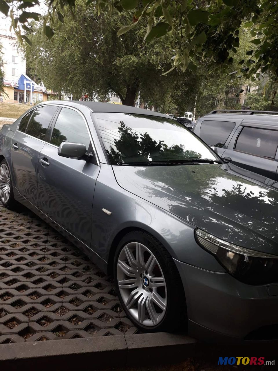 2004' BMW 5 Series photo #1