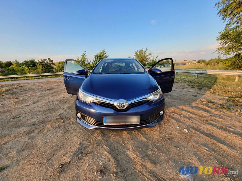 2016' Toyota Auris photo #5