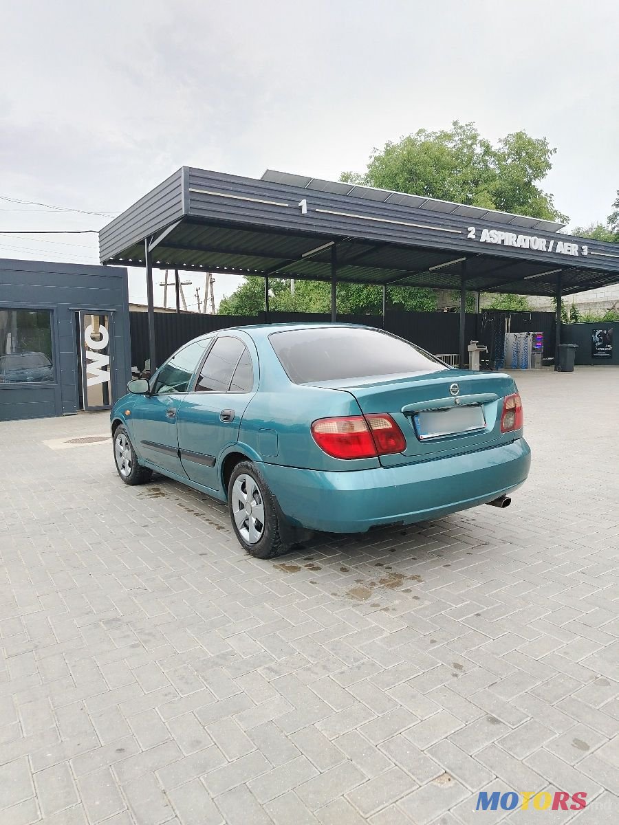 2003' Nissan Almera photo #3