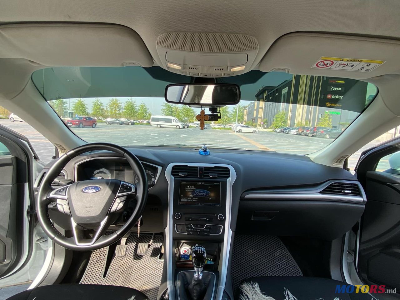 2015' Ford Mondeo photo #4