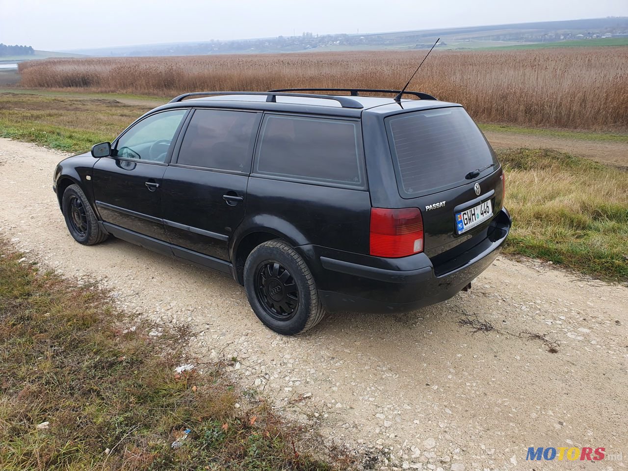 1999' Volkswagen Passat photo #1