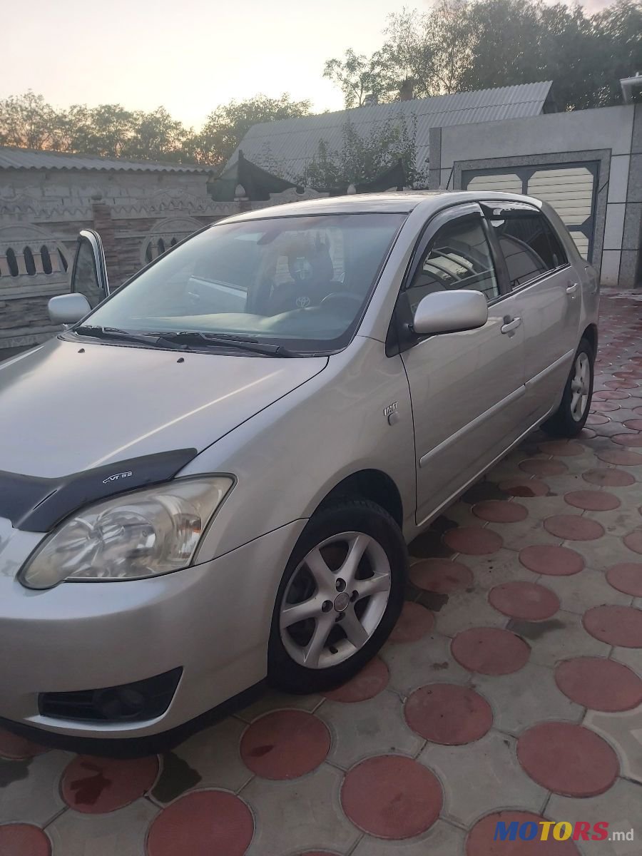 2005' Toyota Corolla photo #4