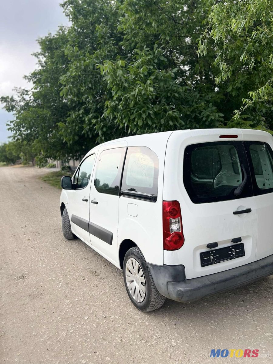 2011' Citroen Berlingo photo #3
