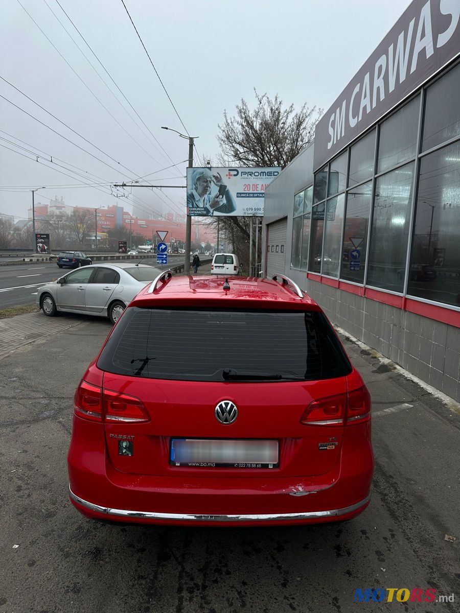 2012' Volkswagen Passat photo #4