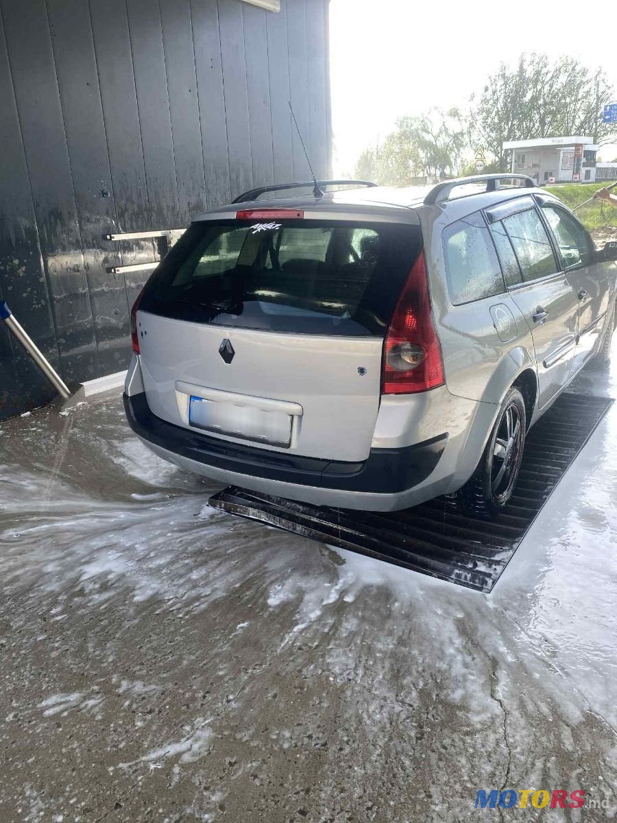 2005' Renault Megane photo #1