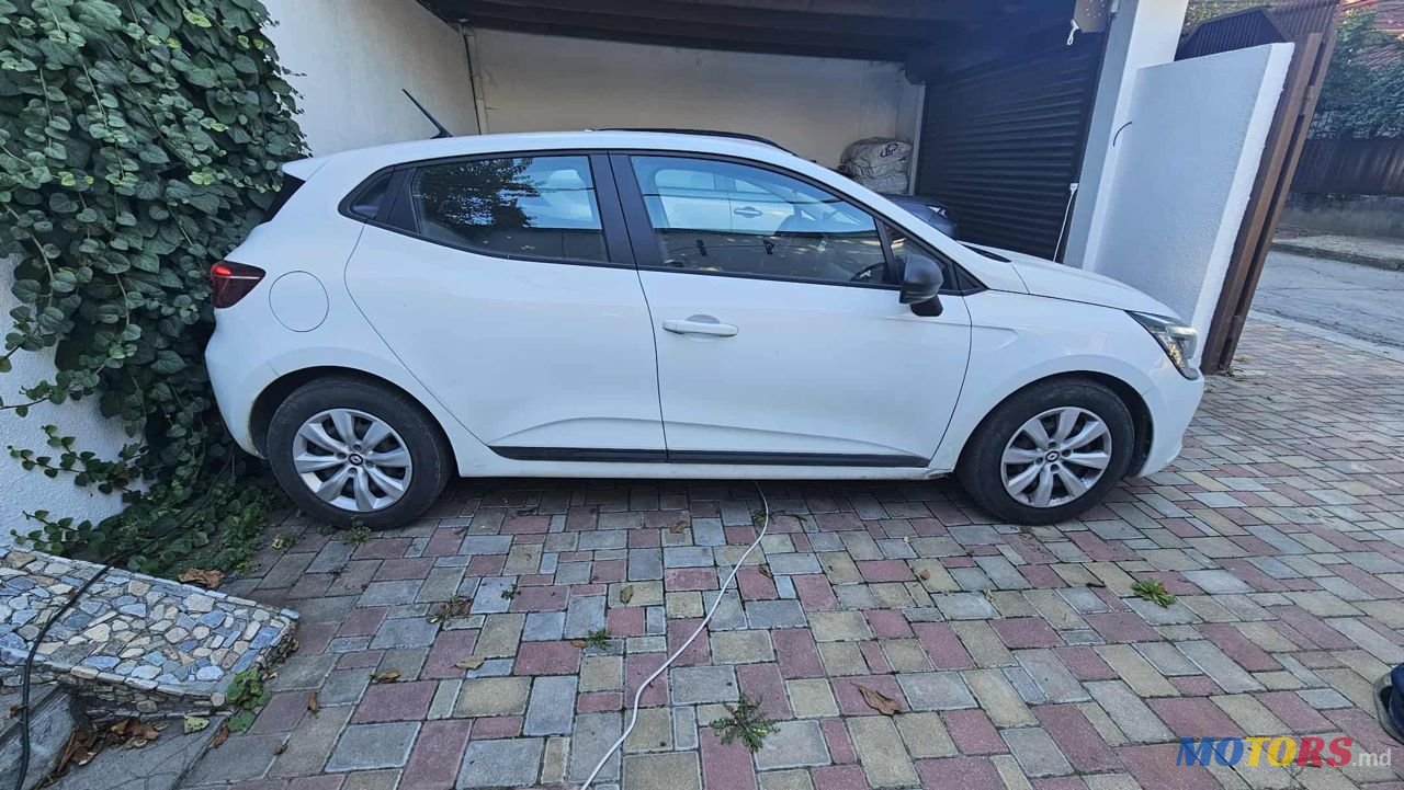 2022' Renault Clio photo #2
