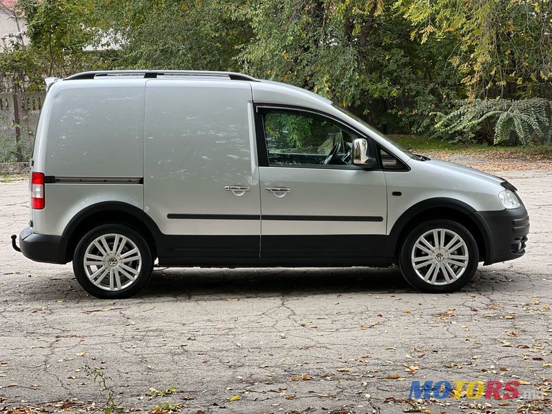 2008' Volkswagen Caddy photo #2