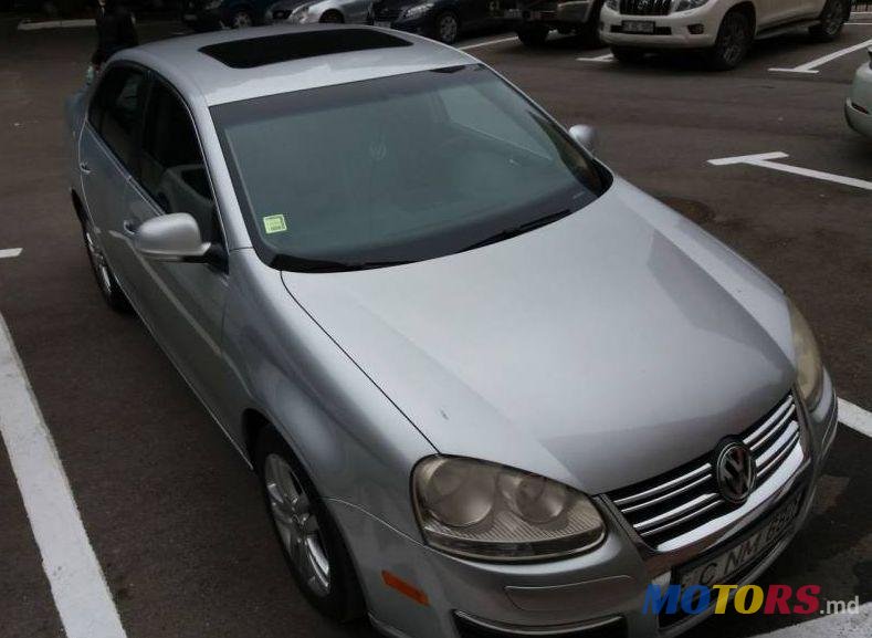 2007' Volkswagen Jetta photo #2