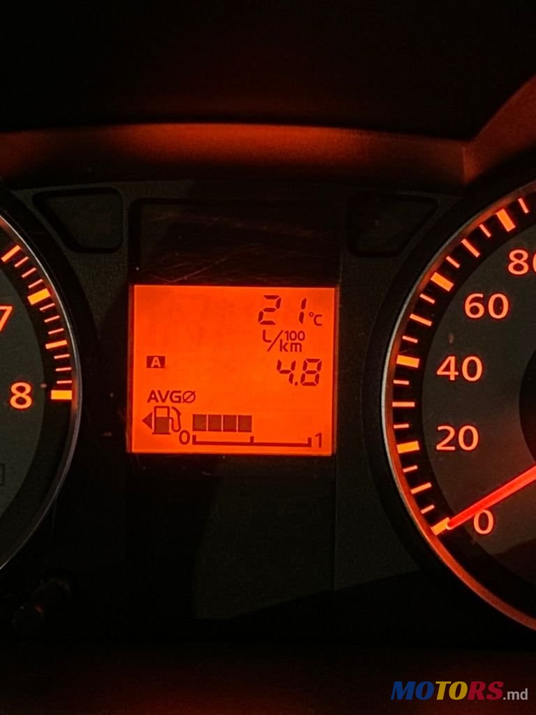 2009' Mitsubishi Colt photo #5