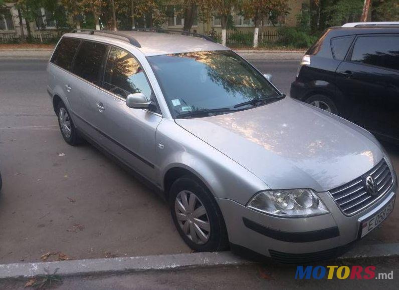 2003' Volkswagen Passat photo #1