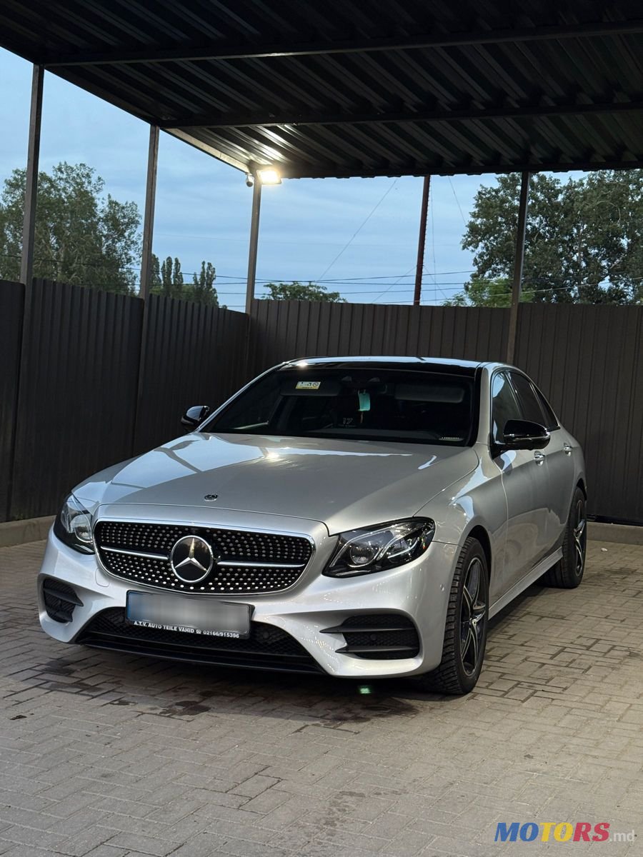 2019' Mercedes-Benz E-Class photo #2
