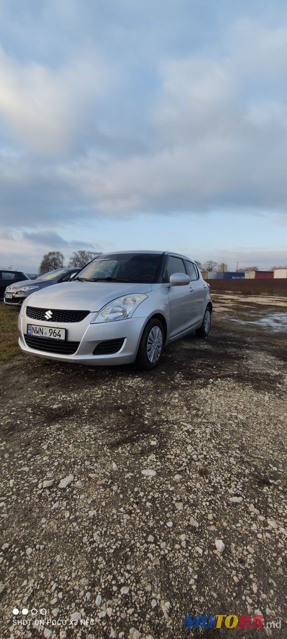 2012' Suzuki Swift photo #2