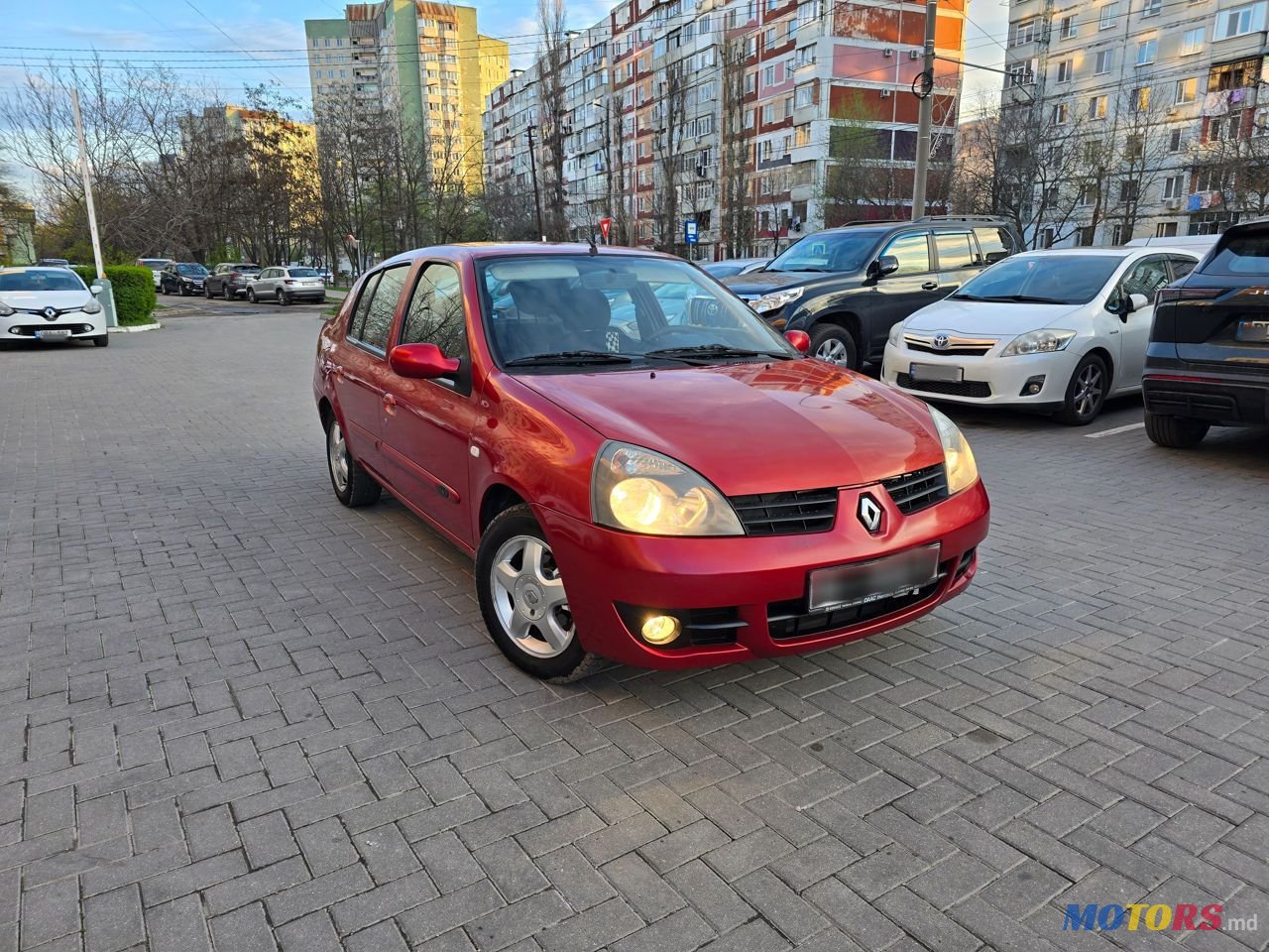2007' Renault Clio Symbol photo #3