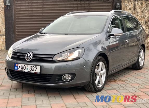 2010' Volkswagen Golf photo #3