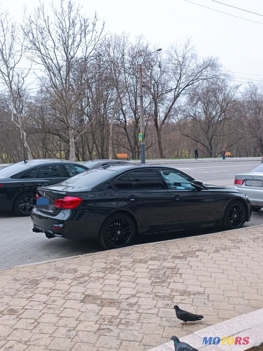 2017' BMW 3 Series photo #6