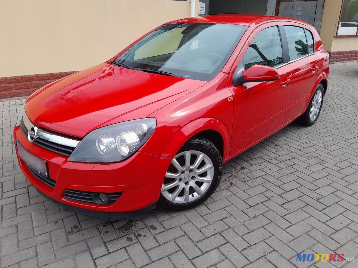 2004' Opel Astra photo #1