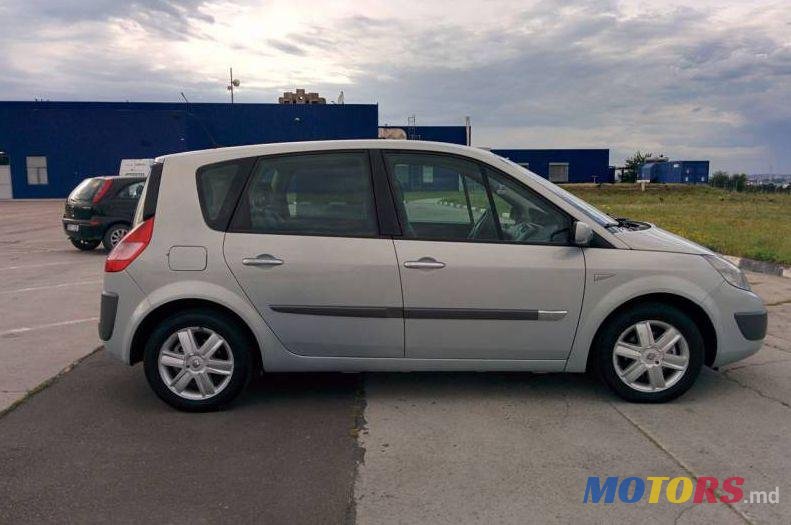 2004' Renault Scenic photo #2