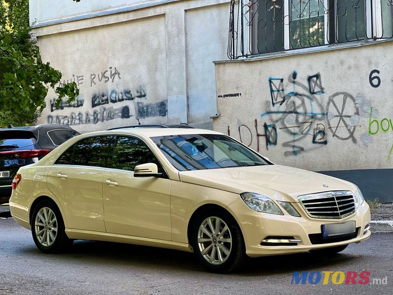 2013' Mercedes-Benz E-Class photo #4