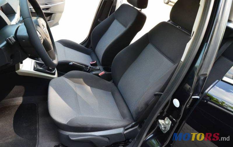 2008' Opel Astra photo #2