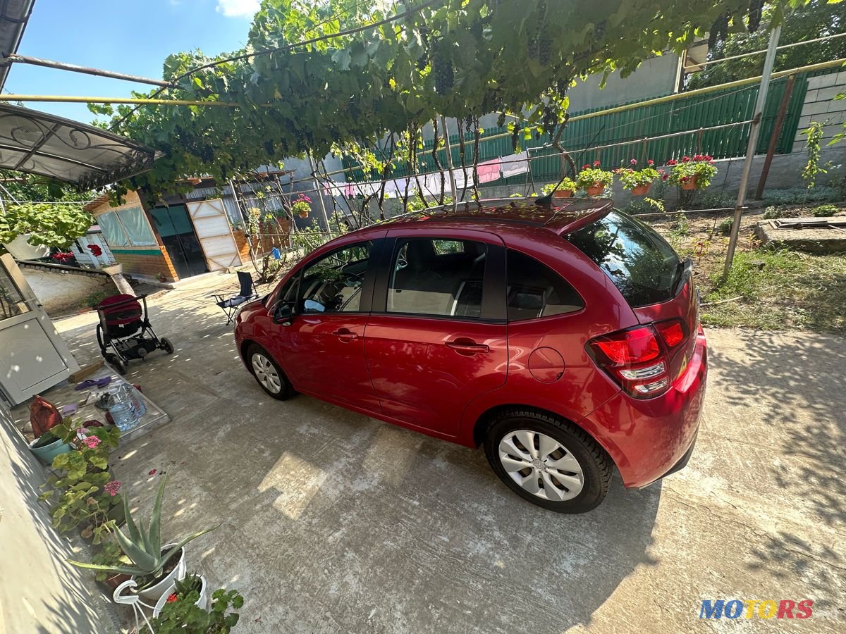 2010' Citroen C3 photo #2