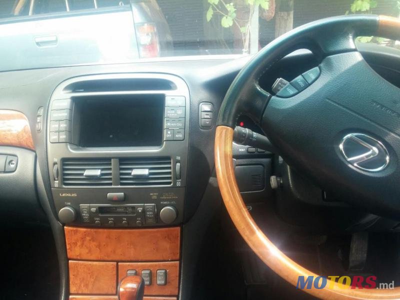 2002' Lexus LS 400 photo #4