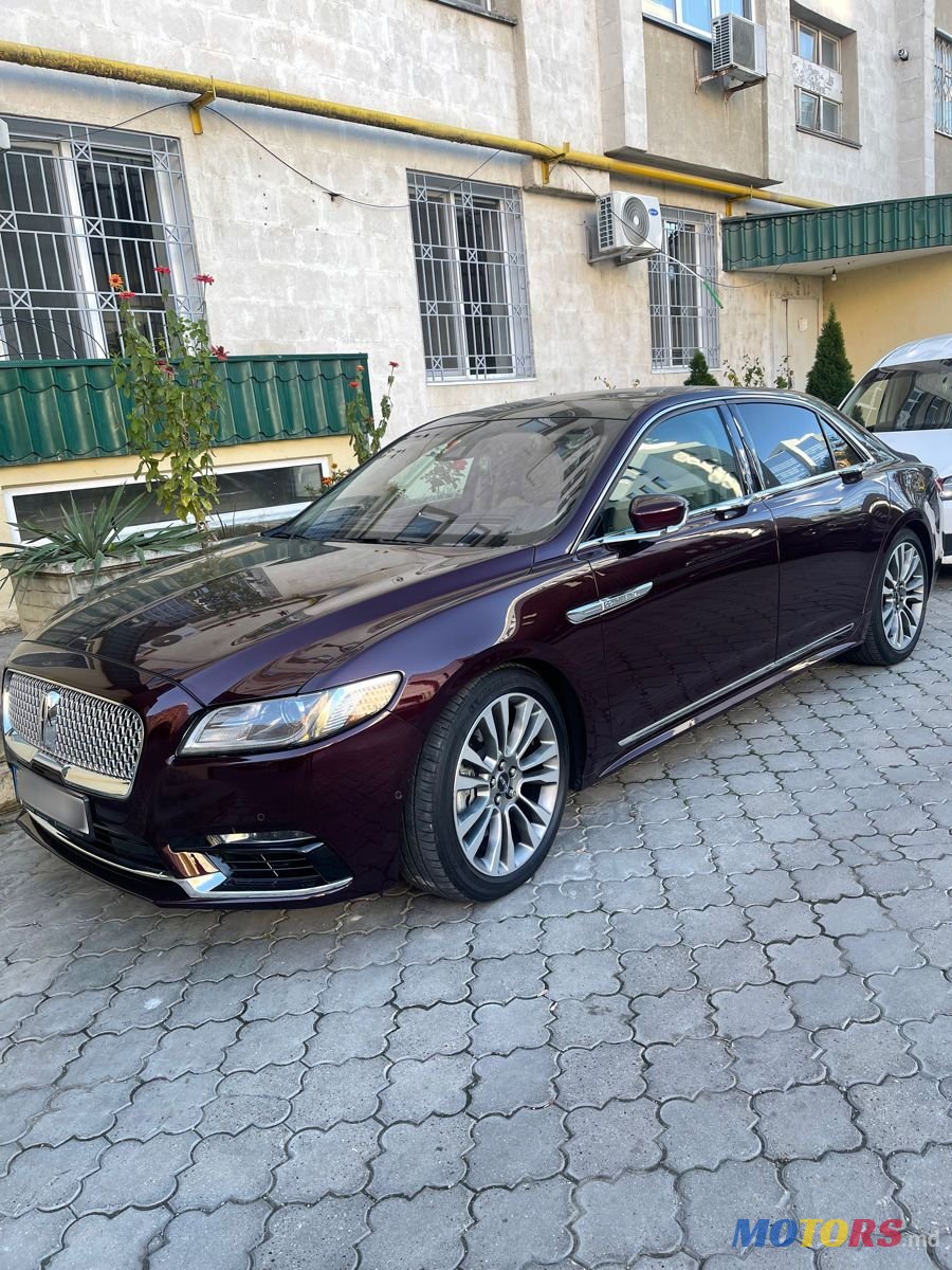 2018' Lincoln Continental photo #2