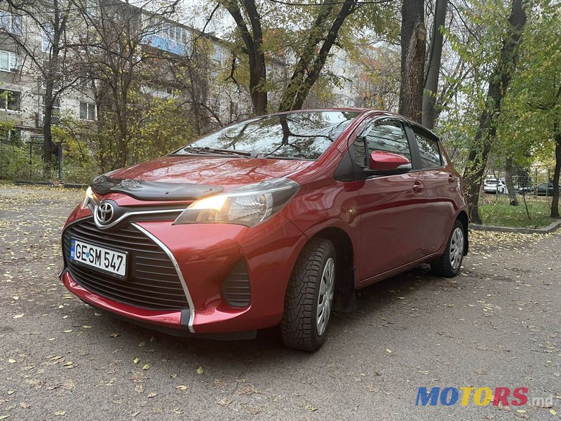 2014' Toyota Yaris photo #2