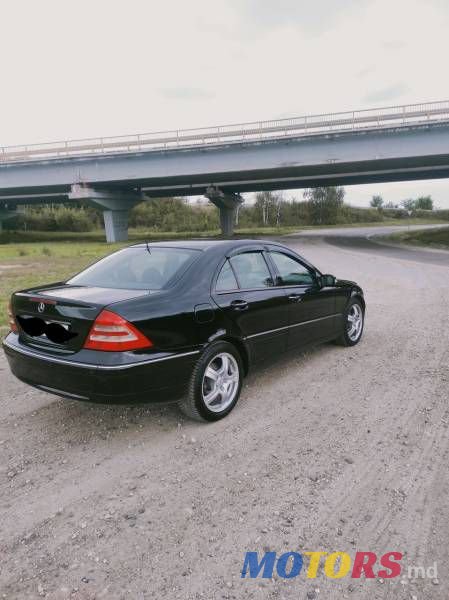 2001' Mercedes-Benz C photo #3