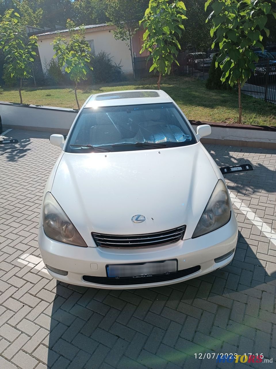 2002' Lexus Es Series photo #1