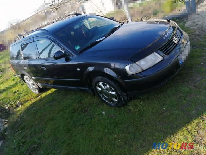 2000' Volkswagen Passat photo #1