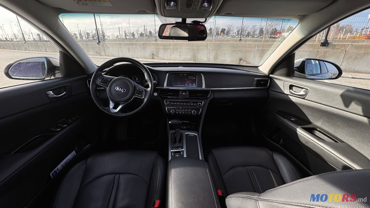 2016' Kia K5 photo #6