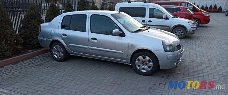 2006' Renault Clio photo #1