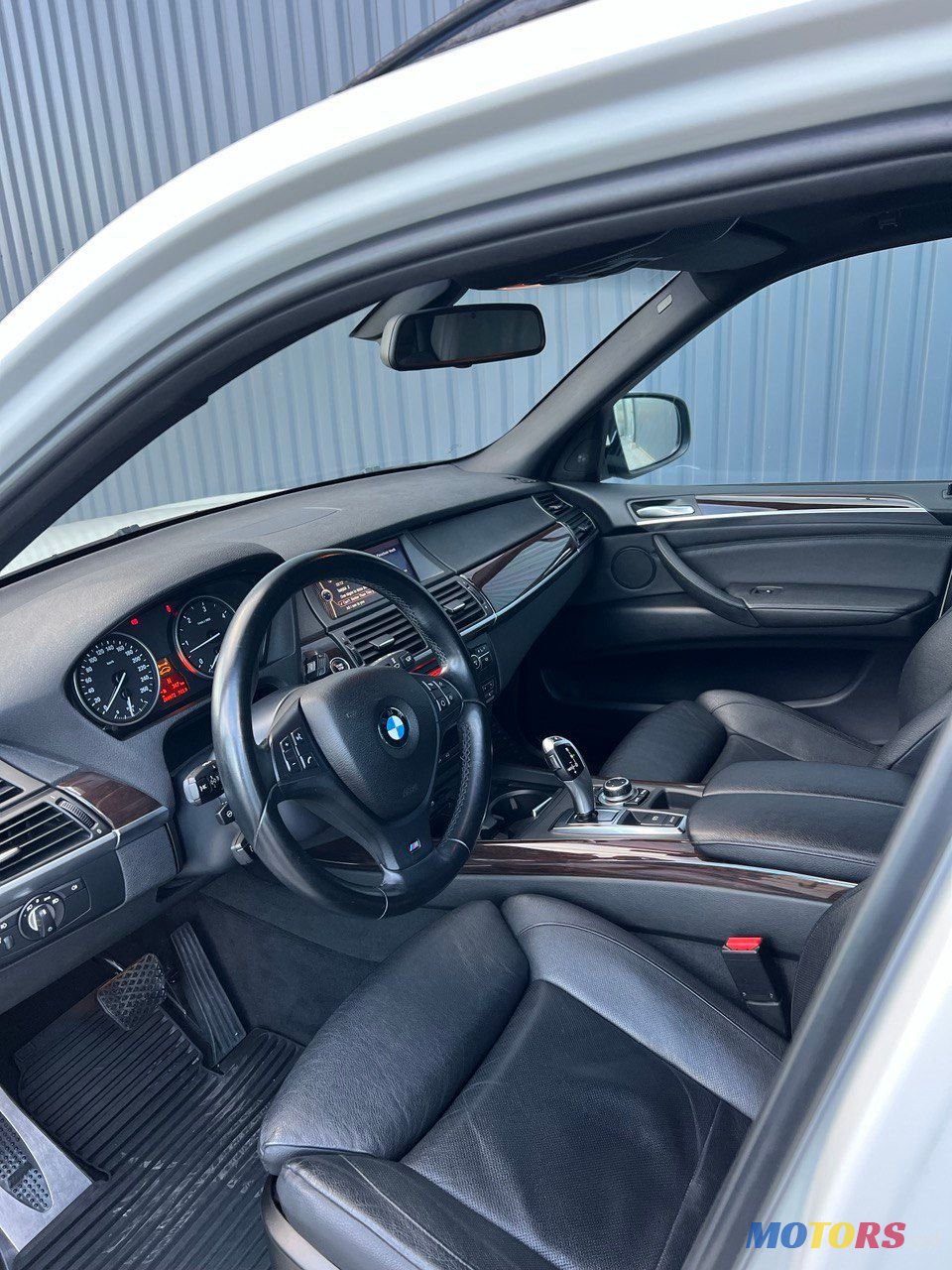 2011' BMW X5 photo #6