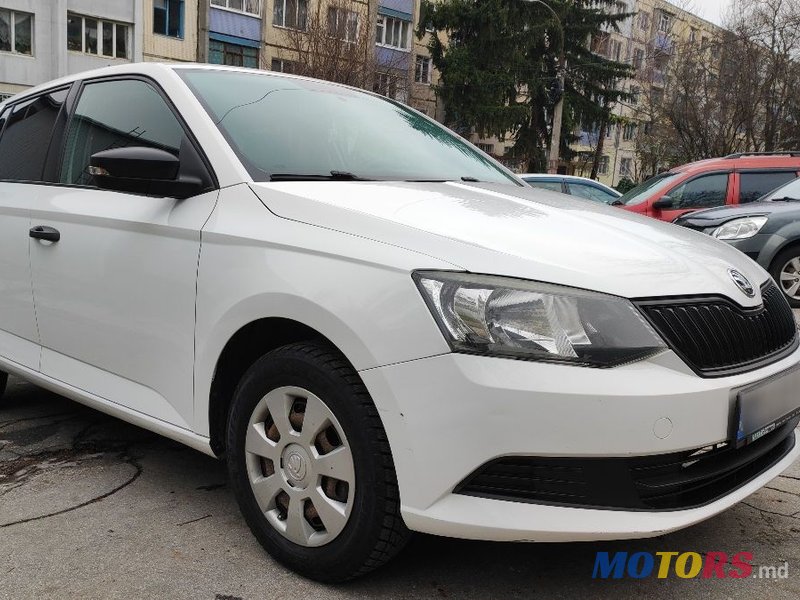 2015' Skoda Fabia photo #2