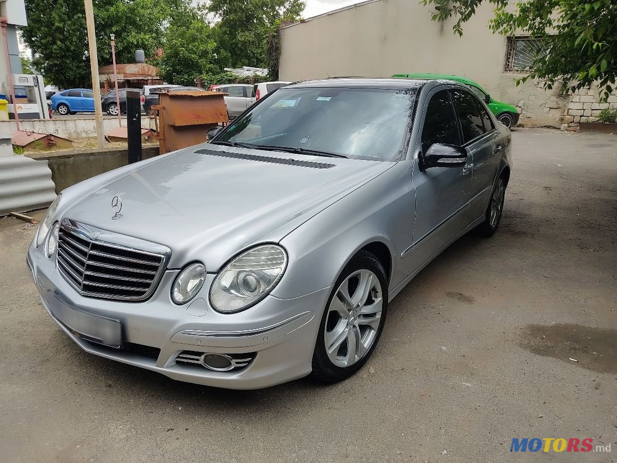 2008' Mercedes-Benz E-Class photo #5