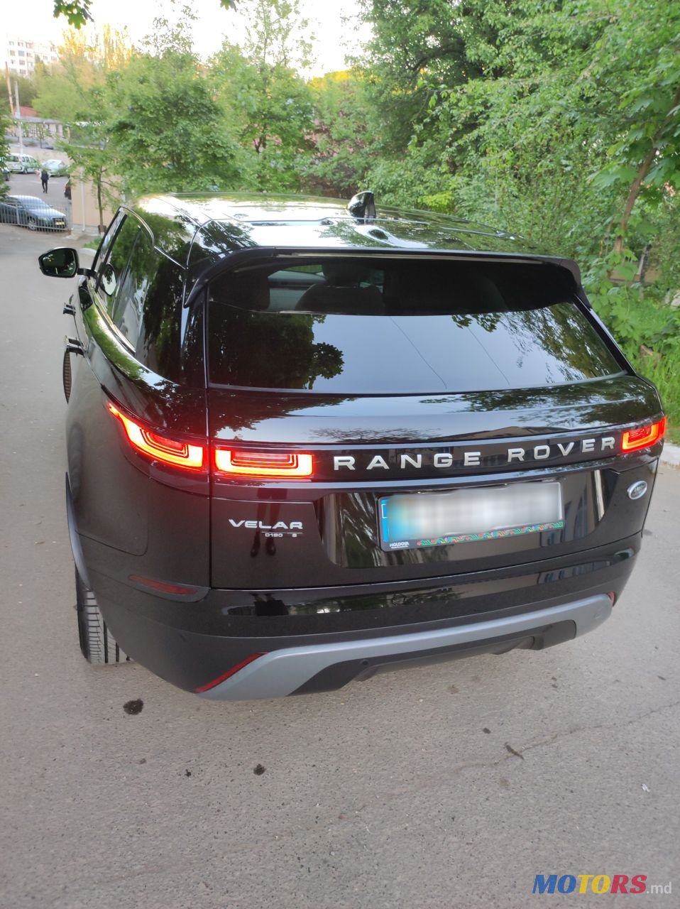 2018' Land Rover Range Rover Velar photo #2
