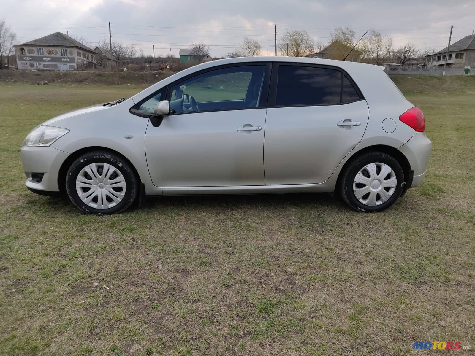 2010' Toyota Auris photo #1