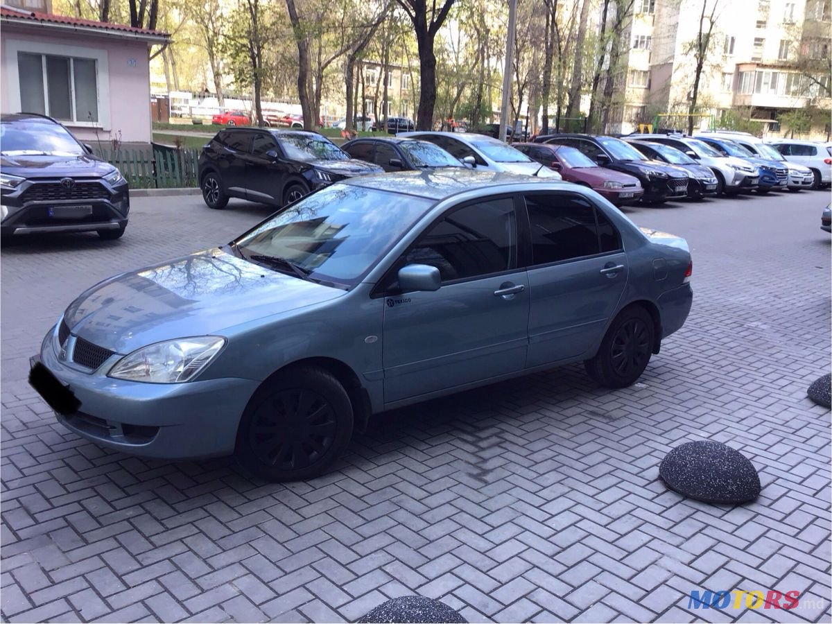 2008' Mitsubishi Lancer photo #5