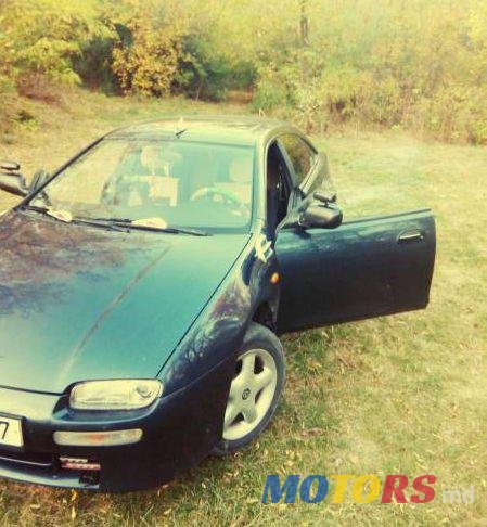 1995' Mazda 323 photo #1