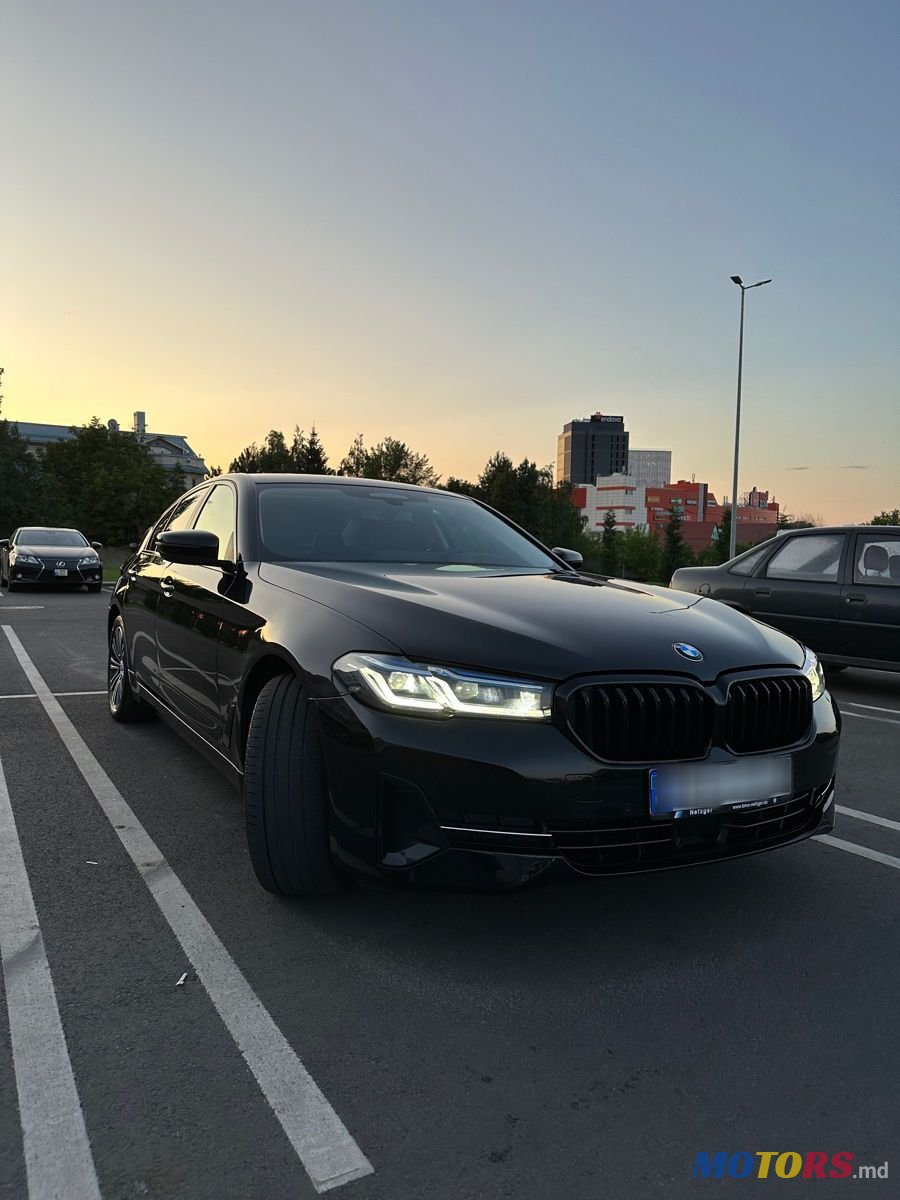 2020' BMW 5 Series photo #3