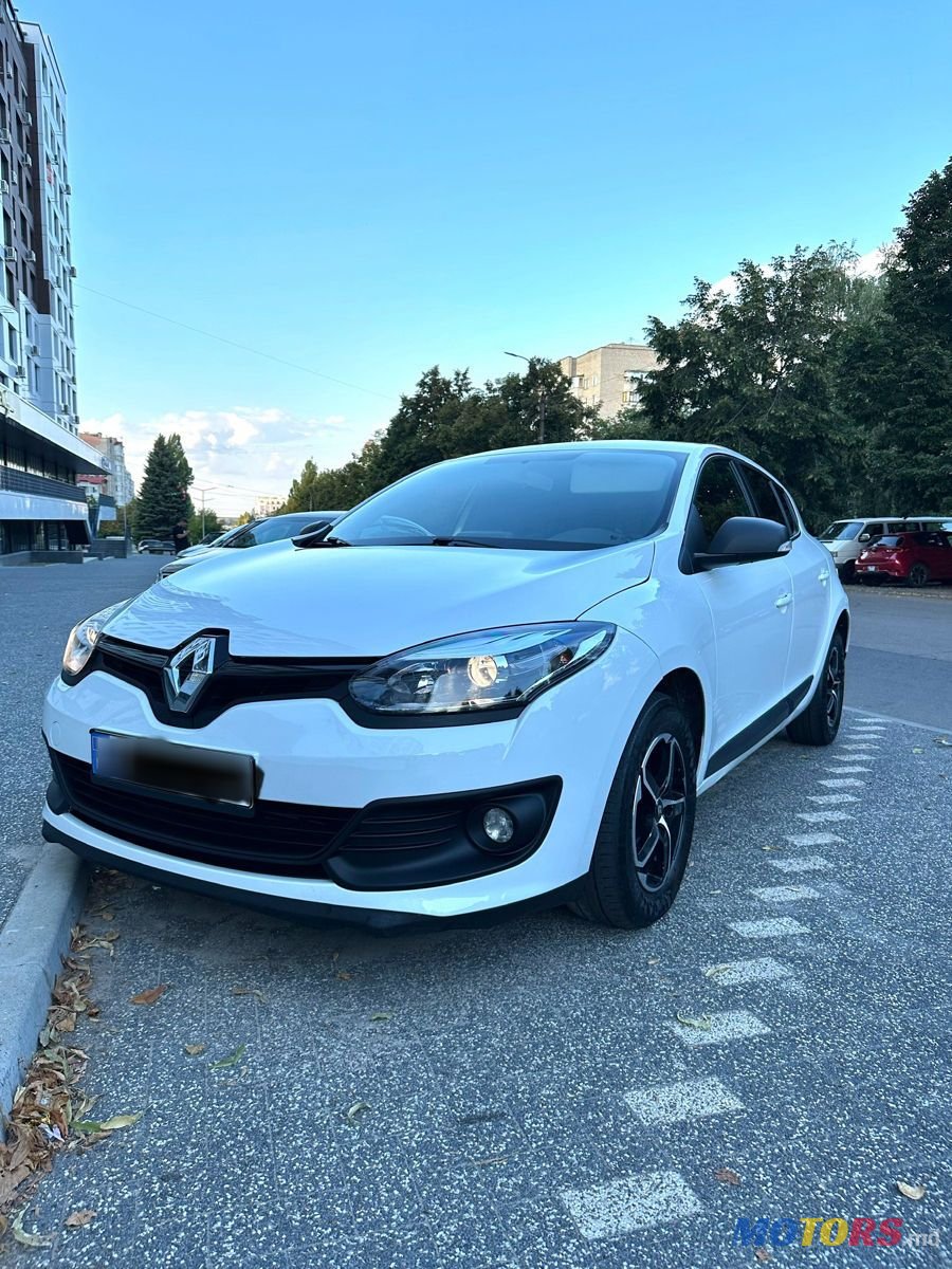 2014' Renault Megane photo #2