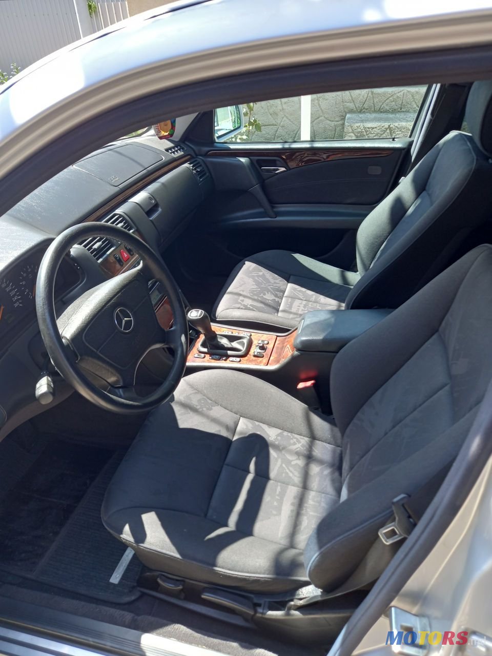 1999' Mercedes-Benz E Класс photo #2