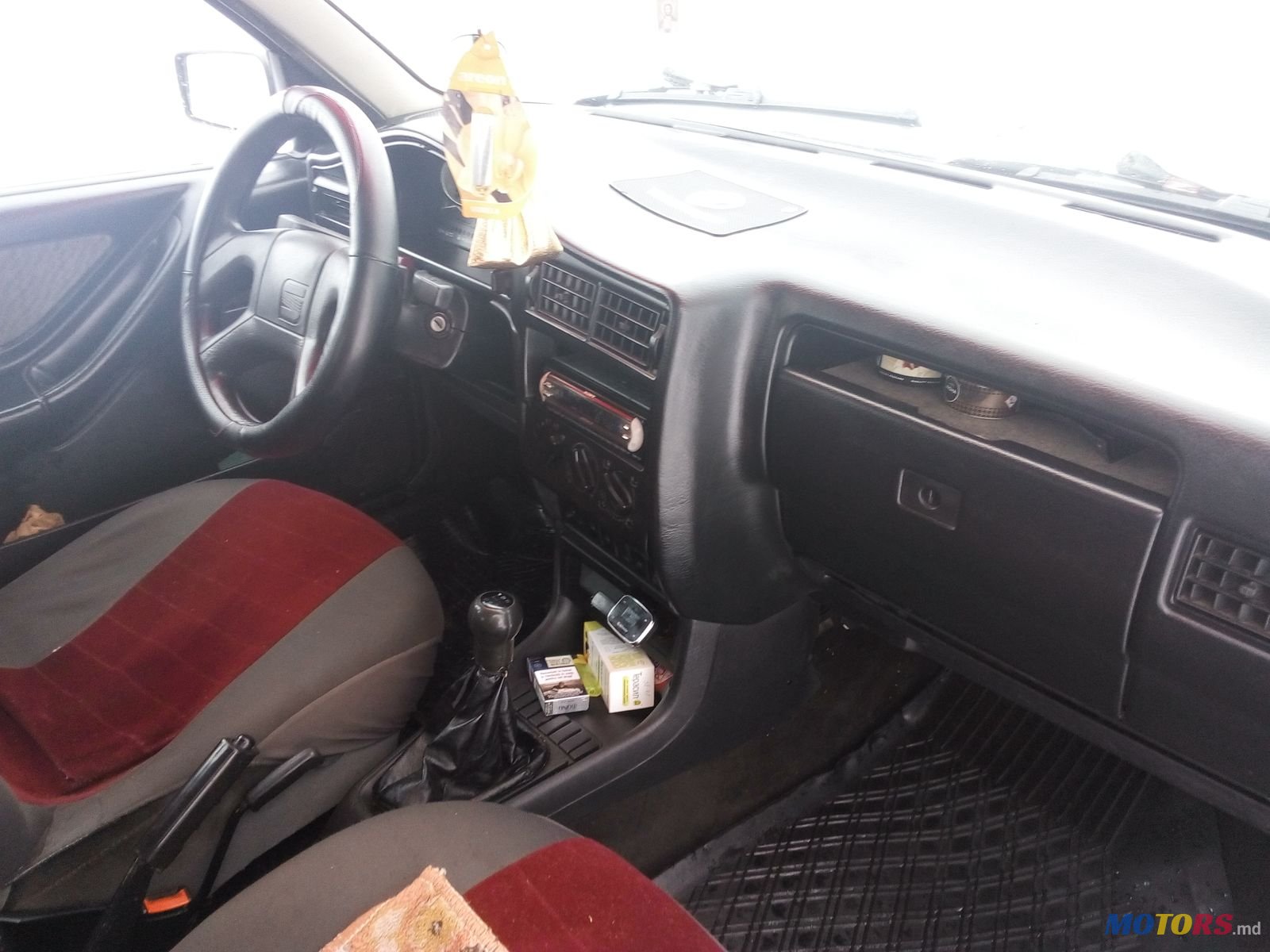 1992' SEAT Toledo photo #3